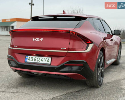 Красный Киа EV6, объемом двигателя 0 л и пробегом 53 тыс. км за 33900 $, фото 8 на Automoto.ua