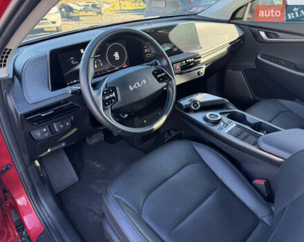 Красный Киа EV6, объемом двигателя 0 л и пробегом 80 тыс. км за 24000 $, фото 16 на Automoto.ua