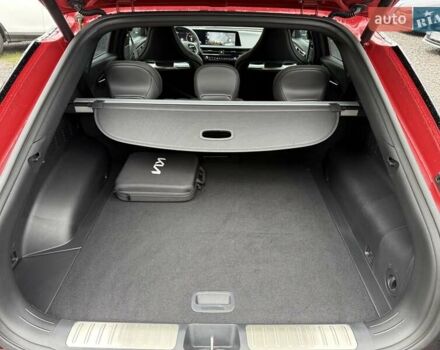 Червоний Кіа EV6, об'ємом двигуна 0 л та пробігом 12 тис. км за 28500 $, фото 37 на Automoto.ua