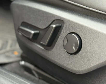 Красный Киа EV6, объемом двигателя 0 л и пробегом 53 тыс. км за 33900 $, фото 49 на Automoto.ua