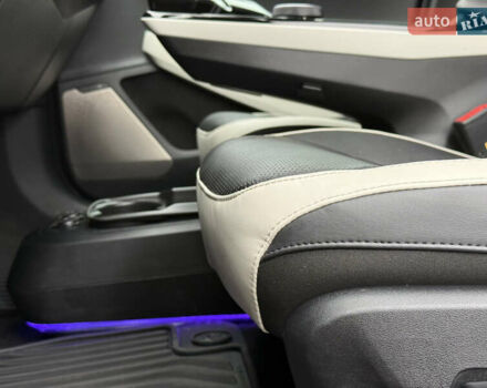 Красный Киа EV6, объемом двигателя 0 л и пробегом 53 тыс. км за 33900 $, фото 40 на Automoto.ua