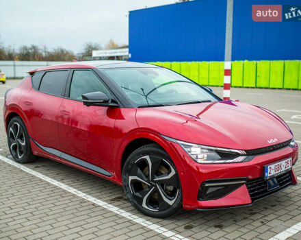 Красный Киа EV6, объемом двигателя 0 л и пробегом 10 тыс. км за 33500 $, фото 6 на Automoto.ua
