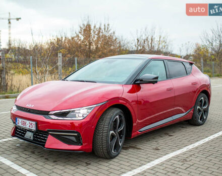 Красный Киа EV6, объемом двигателя 0 л и пробегом 10 тыс. км за 33500 $, фото 7 на Automoto.ua