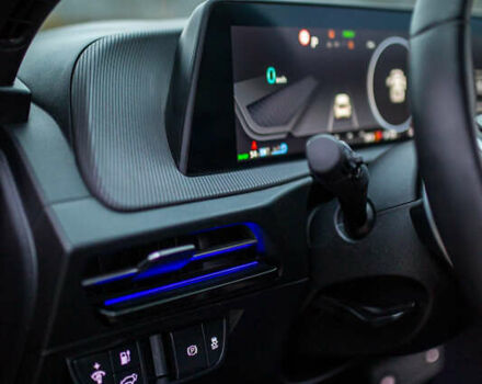 Красный Киа EV6, объемом двигателя 0 л и пробегом 10 тыс. км за 33500 $, фото 15 на Automoto.ua