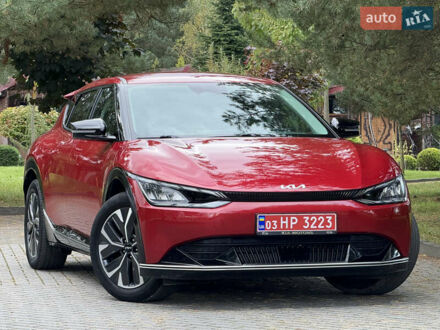 Киа EV6 2021 в Дрогобыче на Automoto.ua Красный Киа EV6, объемом двигателя 0 л и пробегом 52 тыс. км за 25500 $, фото 1 на Automoto.ua