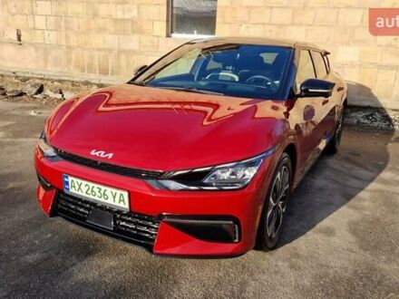 Киа EV6 2021 в Харькове на Automoto.ua Красный Киа EV6, объемом двигателя 0 л и пробегом 55 тыс. км за 28900 $, фото 1 на Automoto.ua