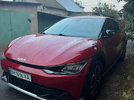 Красный Киа EV6, объемом двигателя 0 л и пробегом 83 тыс. км за 18000 $, фото 1 на Automoto.ua
