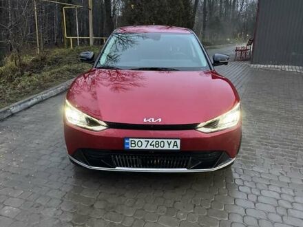 Червоний Кіа EV6, об'ємом двигуна 0 л та пробігом 82 тис. км за 27000 $, фото 1 на Automoto.ua
