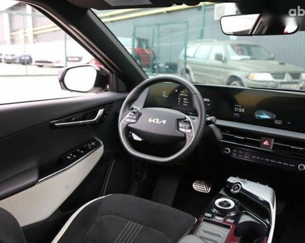 Киа EV6, объемом двигателя 0 л и пробегом 29 тыс. км за 31900 $, фото 12 на Automoto.ua