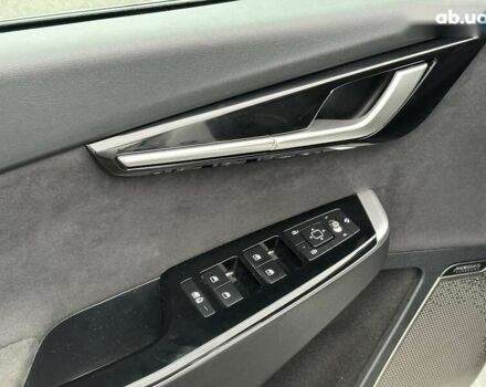 Кіа EV6, об'ємом двигуна 0 л та пробігом 27 тис. км за 29490 $, фото 27 на Automoto.ua