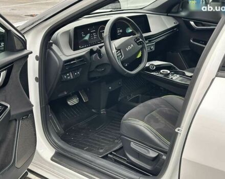 Кіа EV6, об'ємом двигуна 0 л та пробігом 27 тис. км за 29490 $, фото 24 на Automoto.ua