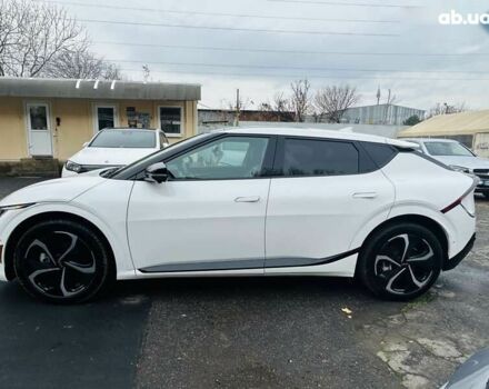 Кіа EV6, об'ємом двигуна 2 л та пробігом 11 тис. км за 34999 $, фото 3 на Automoto.ua