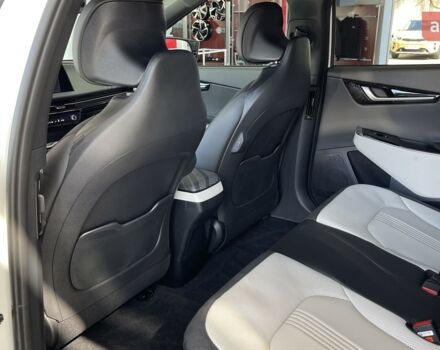 Киа EV6 2024 в Киеве на Automoto.ua Киа EV6, объемом двигателя 0 л и пробегом 0 тыс. км за 44818 $, фото 12 на Automoto.ua