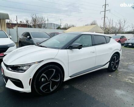 Кіа EV6, об'ємом двигуна 2 л та пробігом 11 тис. км за 34999 $, фото 4 на Automoto.ua