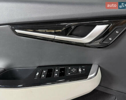 Киа EV6, объемом двигателя 0 л и пробегом 44 тыс. км за 28200 $, фото 5 на Automoto.ua