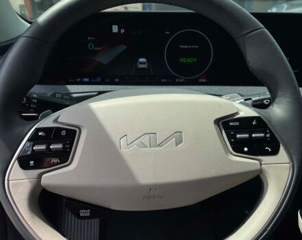 Серый Киа EV6, объемом двигателя 77 л и пробегом 64 тыс. км за 32999 $, фото 14 на Automoto.ua
