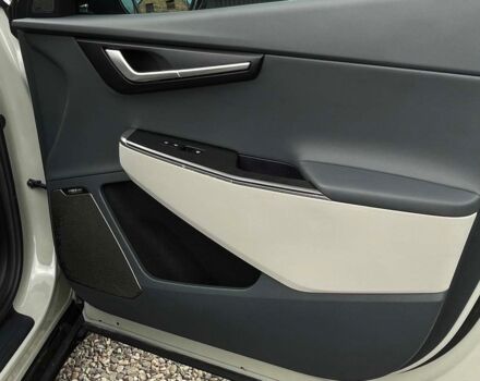 Серый Киа EV6, объемом двигателя 77 л и пробегом 64 тыс. км за 32999 $, фото 21 на Automoto.ua