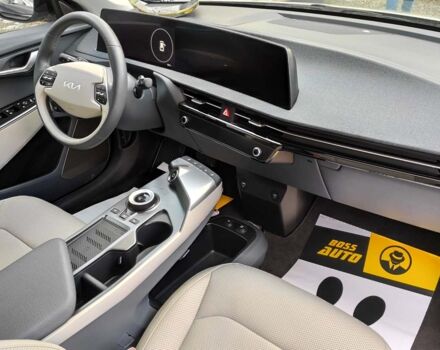 Серый Киа EV6, объемом двигателя 77 л и пробегом 64 тыс. км за 32999 $, фото 13 на Automoto.ua