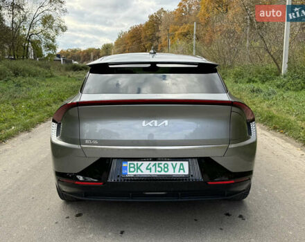 Серый Киа EV6, объемом двигателя 0 л и пробегом 65 тыс. км за 29000 $, фото 10 на Automoto.ua