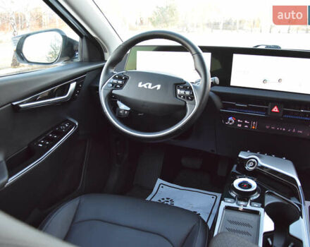 Серый Киа EV6, объемом двигателя 0 л и пробегом 73 тыс. км за 30700 $, фото 27 на Automoto.ua