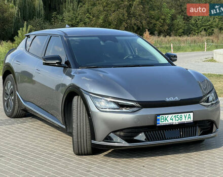 Серый Киа EV6, объемом двигателя 0 л и пробегом 59 тыс. км за 29500 $, фото 1 на Automoto.ua