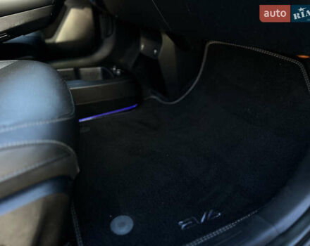 Сірий Кіа EV6, об'ємом двигуна 0 л та пробігом 188 тис. км за 25999 $, фото 50 на Automoto.ua