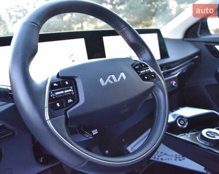 Серый Киа EV6, объемом двигателя 0 л и пробегом 73 тыс. км за 30700 $, фото 28 на Automoto.ua