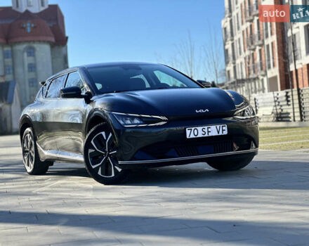 Сірий Кіа EV6, об'ємом двигуна 0 л та пробігом 188 тис. км за 25999 $, фото 72 на Automoto.ua