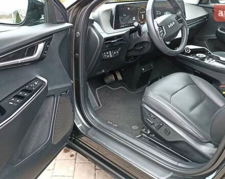 Сірий Кіа EV6, об'ємом двигуна 0 л та пробігом 67 тис. км за 29800 $, фото 9 на Automoto.ua
