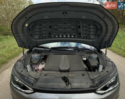 Серый Киа EV6, объемом двигателя 0 л и пробегом 65 тыс. км за 29000 $, фото 24 на Automoto.ua