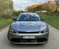 Серый Киа EV6, объемом двигателя 0 л и пробегом 65 тыс. км за 29000 $, фото 4 на Automoto.ua