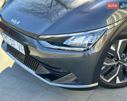 Сірий Кіа EV6, об'ємом двигуна 0 л та пробігом 188 тис. км за 25999 $, фото 3 на Automoto.ua