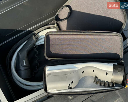 Серый Киа EV6, объемом двигателя 0 л и пробегом 59 тыс. км за 29500 $, фото 20 на Automoto.ua