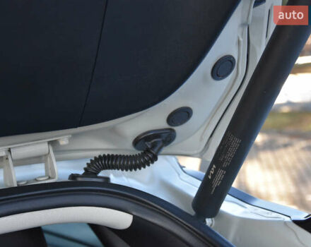 Серый Киа EV6, объемом двигателя 0 л и пробегом 73 тыс. км за 30700 $, фото 13 на Automoto.ua