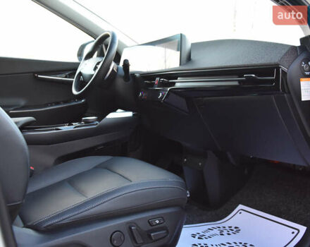 Серый Киа EV6, объемом двигателя 0 л и пробегом 73 тыс. км за 30700 $, фото 33 на Automoto.ua