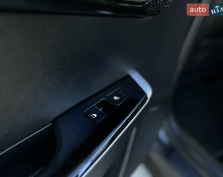 Сірий Кіа EV6, об'ємом двигуна 0 л та пробігом 188 тис. км за 25999 $, фото 46 на Automoto.ua