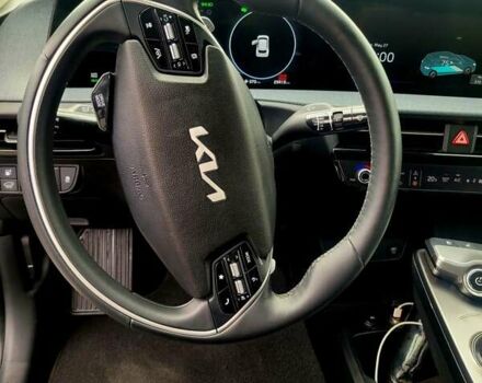 Сірий Кіа EV6, об'ємом двигуна 0 л та пробігом 29 тис. км за 22899 $, фото 30 на Automoto.ua