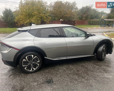 Серый Киа EV6, объемом двигателя 0 л и пробегом 62 тыс. км за 22100 $, фото 2 на Automoto.ua
