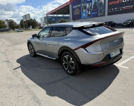 Серый Киа EV6, объемом двигателя 0 л и пробегом 43 тыс. км за 27999 $, фото 1 на Automoto.ua