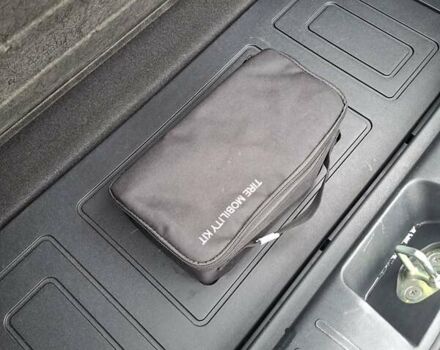 Серый Киа EV6, объемом двигателя 0 л и пробегом 120 тыс. км за 23500 $, фото 41 на Automoto.ua