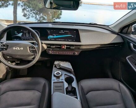 Сірий Кіа EV6, об'ємом двигуна 0 л та пробігом 140 тис. км за 23800 $, фото 41 на Automoto.ua