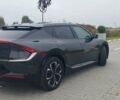 Серый Киа EV6, объемом двигателя 0 л и пробегом 86 тыс. км за 25999 $, фото 3 на Automoto.ua