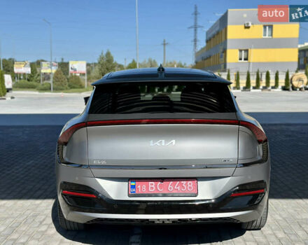Серый Киа EV6, объемом двигателя 0 л и пробегом 20 тыс. км за 27200 $, фото 5 на Automoto.ua