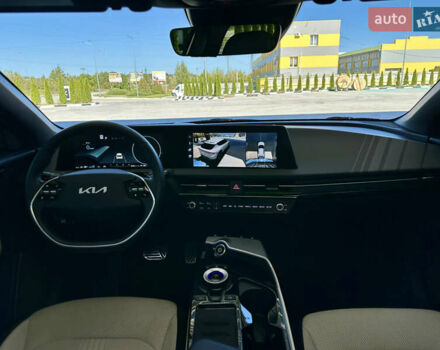 Серый Киа EV6, объемом двигателя 0 л и пробегом 20 тыс. км за 27200 $, фото 42 на Automoto.ua