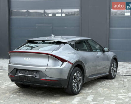 Сірий Кіа EV6, об'ємом двигуна 0 л та пробігом 109 тис. км за 24500 $, фото 3 на Automoto.ua