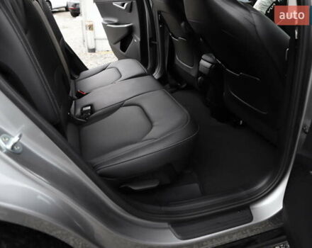 Сірий Кіа EV6, об'ємом двигуна 0 л та пробігом 67 тис. км за 15899 $, фото 31 на Automoto.ua