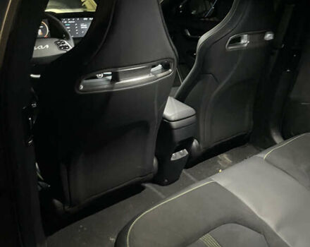 Серый Киа EV6, объемом двигателя 0 л и пробегом 18 тыс. км за 26500 $, фото 7 на Automoto.ua