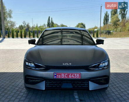 Серый Киа EV6, объемом двигателя 0 л и пробегом 20 тыс. км за 27200 $, фото 2 на Automoto.ua