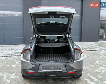 Сірий Кіа EV6, об'ємом двигуна 0 л та пробігом 109 тис. км за 24500 $, фото 9 на Automoto.ua