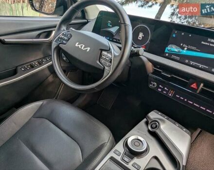 Сірий Кіа EV6, об'ємом двигуна 0 л та пробігом 140 тис. км за 23800 $, фото 47 на Automoto.ua